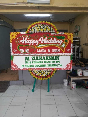 Papan Bunga di Isola Sukasari